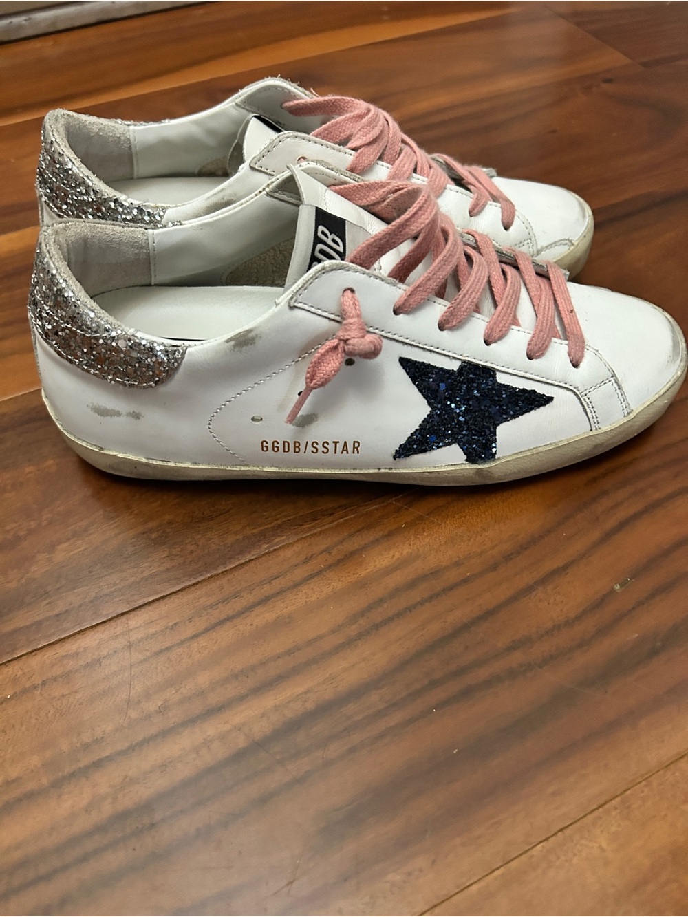 Goldstar Women’s White Glitter Star Sneakers - Pink Laces - Picture 2 of 7